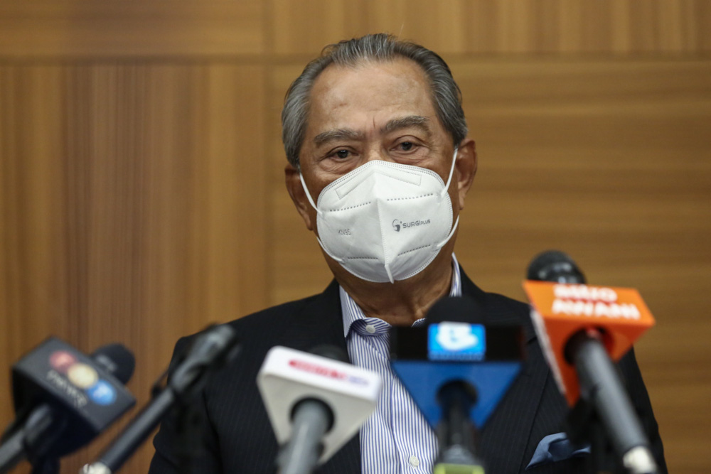 Tan Sri Muhyiddin Yassin speaks during a press conference at Pullman Hotel in Kuching December 15, 2021. u00e2u20acu201d Picture by Yusof Mat Isa