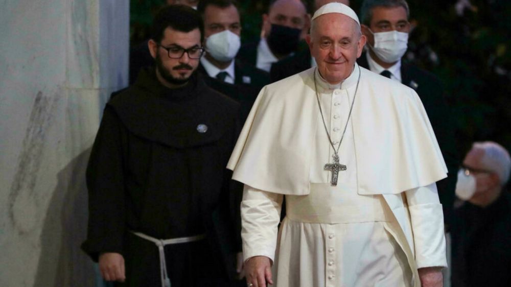 Officials have not ruled out the possibility that some migrants from Mavrovouni could accompany him back to Italy. u00e2u20acu201d AFP pic