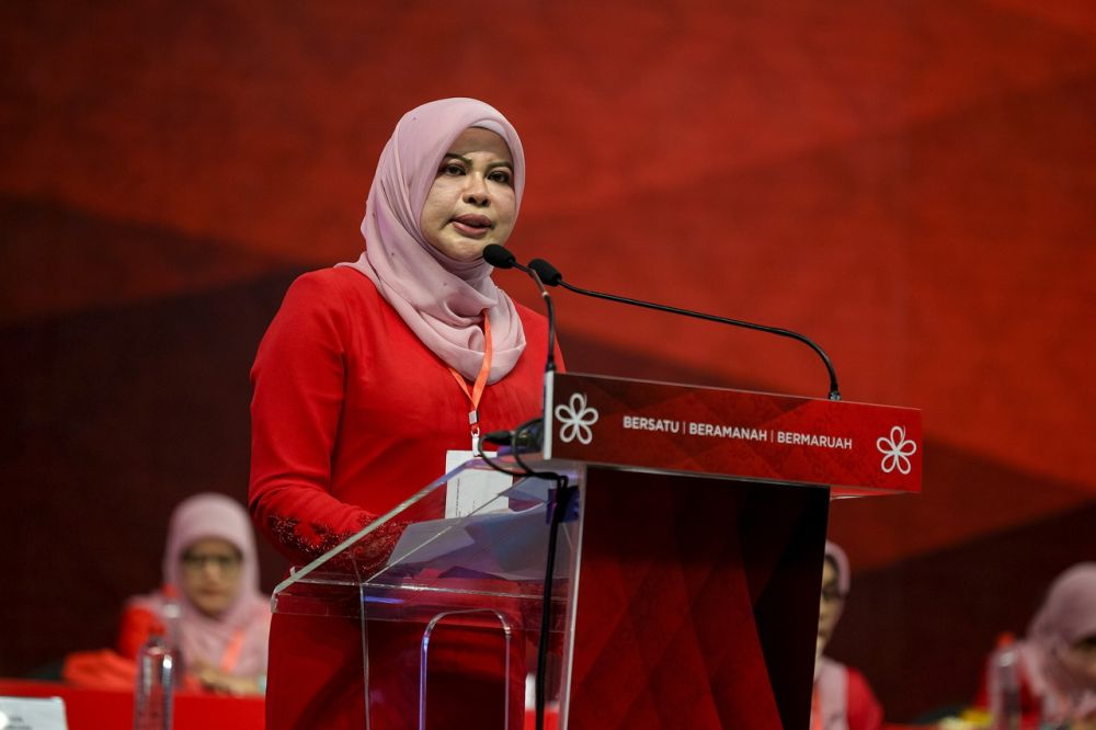Srikandi chief Datuk Seri Rina Mohd Harun delivers her speech during Bersatuu00e2u20acu2122s annual general assembly at the Malaysia International Trade and Exhibition Centre in Kuala Lumpur December 18, 2021. u00e2u20acu2022 Bernama pic