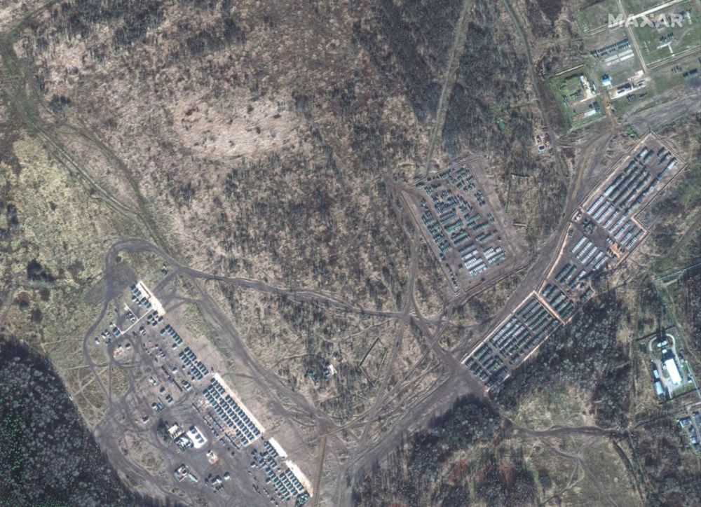 A satellite image shows elements of Russian 41st Combined Arms Army in Yelnya, Russia, November 1, 2021. u00e2u20acu201d Satellite Image u00c2u00a92021 Maxar Technologies/Handout via Reuters