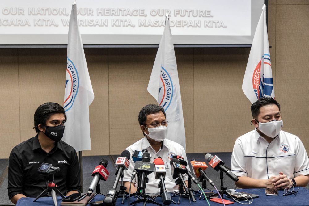 Parti Warisan Sabah president Datuk Seri Mohd Shafie Apdal speaks during a press conference at the Sime Darby Convention Centre in Kuala Lumpur December 17, 2021. u00e2u20acu201d Picture 