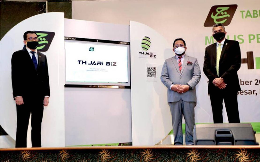 Lembaga Tabung Haji (TH) introduced THiJARI Biz, a new online service to facilitate employers to make monthly employee salary deductions to TH accounts in a more orderly and systematic manner. u00e2u20acu201d Picture via Twitter/Bernama
