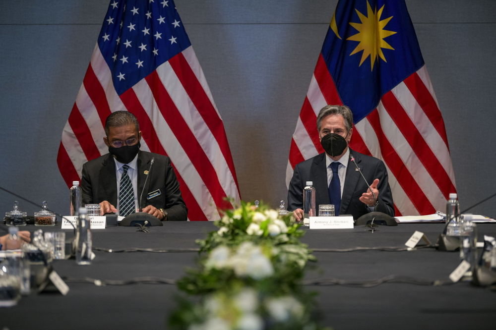 US Secretary of State Antony J Blinken attends an Energy Roundtable meeting in conjunction with his two-day working visit to Malaysia today. With him is Energy and Natural Resources Minister Datuk Seri Takiyuddin Hassan, December 15, 2021. u00e2u20acu201d Bernama pic
