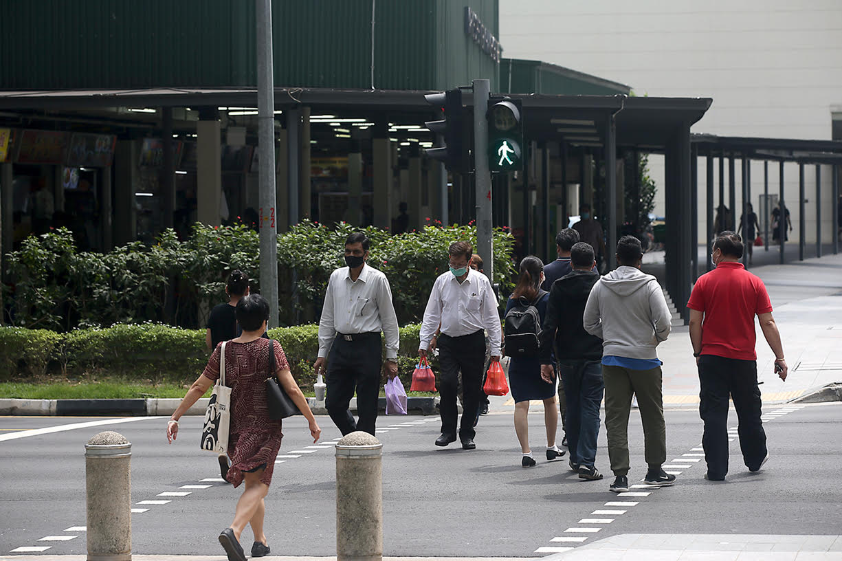 About 52,000 employees in Singapore have not received any vaccine dose, the Ministry of Manpower (MOM) said on December 27, 2021. u00e2u20acu2022 TODAY pic
