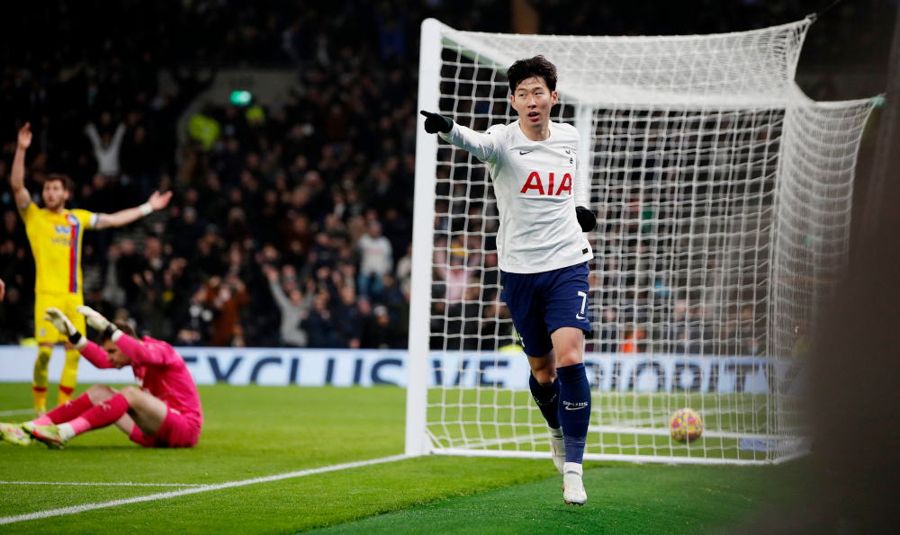 Tottenham Hotspuru00e2u20acu2122s Son Heung-min celebrates scoring their third goal against Crystal Palace, at Tottenham Hotspur Stadium, London, Britain, December 26, 2021. u00e2u20acu201d Action Images via Reuters