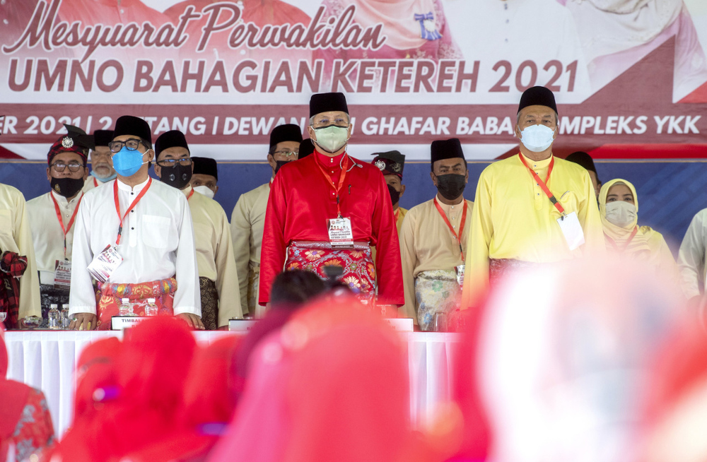 Ketereh Umno division chief Tan Sri Annuar Musa opens the Ketereh Umno division delegates meeting at the Yayasan Kemiskinan Kelantan in Kota Baru, December 17, 2021. u00e2u20acu201d Bernama pic 