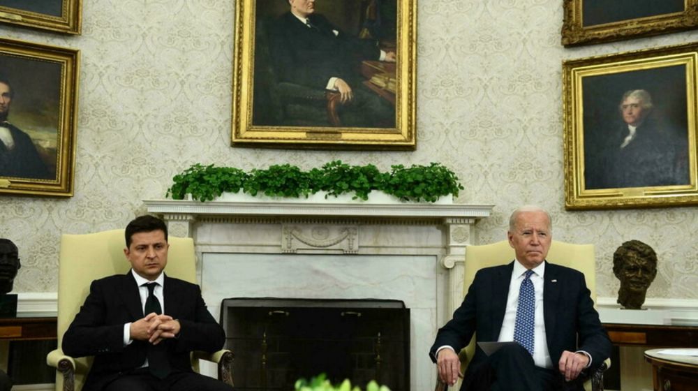 US President Joe Biden, shown here meeting with President Volodymyr Zelensky in September, has vowed to protect Ukraine from Russian attack. u00e2u20acu201d AFP pic
