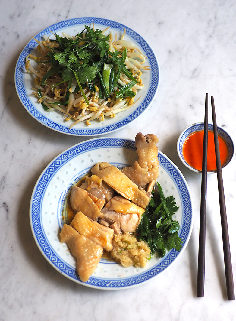 You can order side dishes like their poached smooth chicken to accompany your meal.