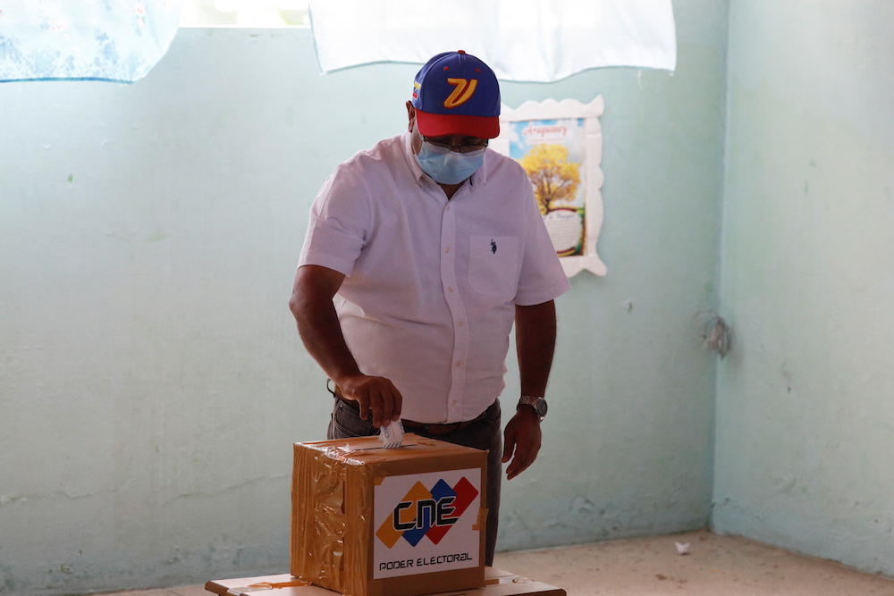 Sergio Garrido, Opposition candidate for the Barinas State Governor, casts his vote on the day the state of Barinas holds a re-run of the gubernatorial election, in Barinas, Venezuela January 9, 2022. u00e2u20acu201d Reuters pic