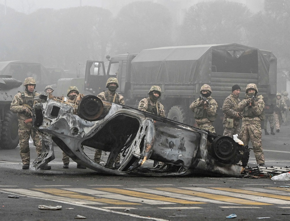 Troops are seen at the main square where hundreds of people were protesting against the government, after authoritiesu00e2u20acu2122 decision to lift price caps on liquefied petroleum gas, in Almaty, Kazakhstan January 6, 2022. u00e2u20acu201d Reuters pic