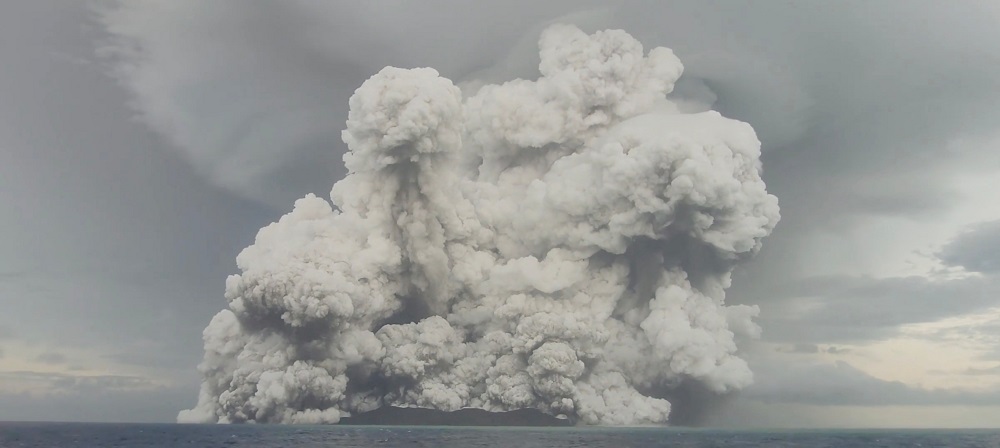 An eruption occurs at the underwater volcano Hunga Tonga-Hunga Hau00e2u20acu2122apai off Tonga, January 14, 2022 in this screen grab obtained from a social media video. u00e2u20acu201d Picture courtesy of Tonga Geological Services via Reuters 