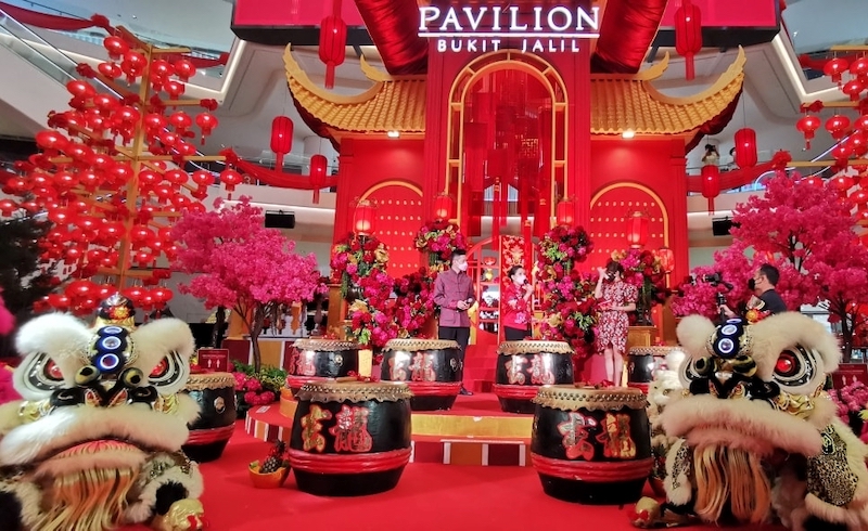 Some of the places the Ampang Xuan Long have been performing include the new Bukit Jalil's Pavilion branch. — Picture via Facebook/ Malaysia Xuan Long Sports Association