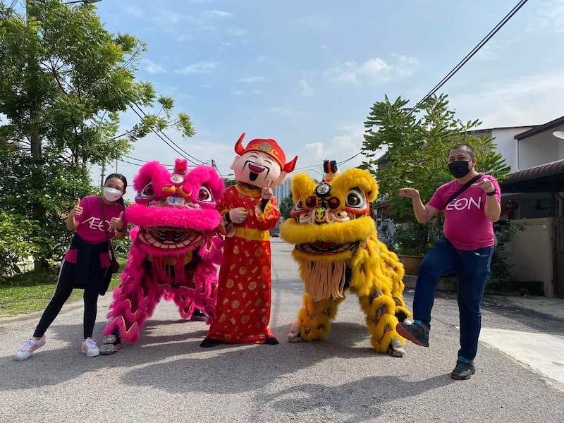 Wong said that the dance group has been offering discounts worth 5 per cent to clients so that they are able to perform again. — Picture via Wong Weng Wah