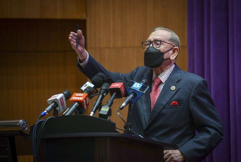 Anti-Corruption Advisory Board chairman Tan Sri Abu Zahar Ujang speaks to the media during a press conference at the MACC's headquarters in Putrajaya January 5, 2022. u00e2u20acu201d Bernama pic