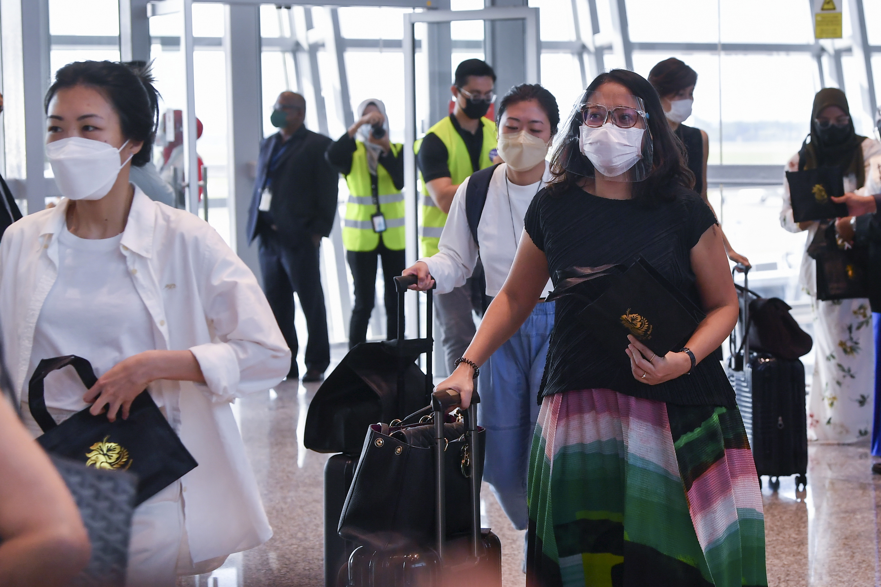 Applications via the enterHotel webpage must be made within four to seven working days prior to departure to Malaysia. u00e2u20acu2022 Bernama pic