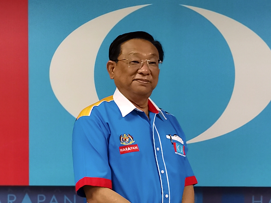 MMA president Dr Koh Kar Chai said Malaysians must strictly comply with the standard operating procedures (SOPs) during this coming Chinese New Year celebration. u00e2u20acu2022 Borneo Post pic