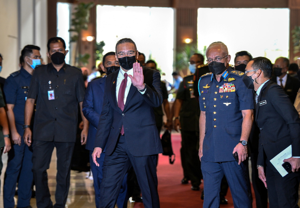 Senior Defence Minister Datuk Seri Hishammuddin Hussein at the Defence Ministry, January 17, 2022. u00e2u20acu201d Bernama pic 