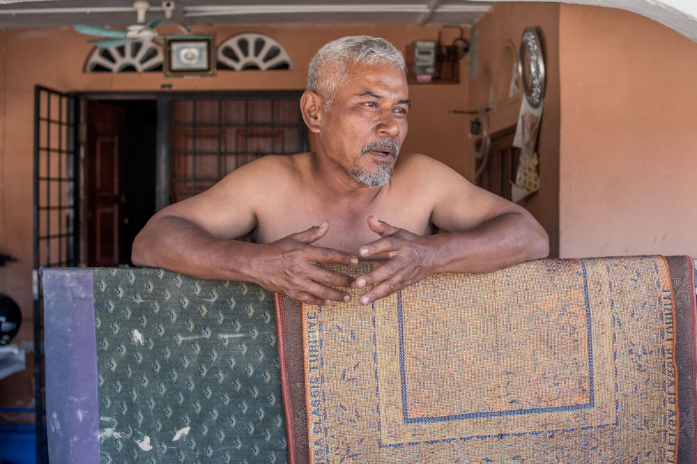 Syed Norzain Syed Mohd Yusof, 56, speaks to Malay Mail during an interview in Taman Sri Nanding, Hulu Langat January 6, 2022. — Picture by Shafwan Zaidon