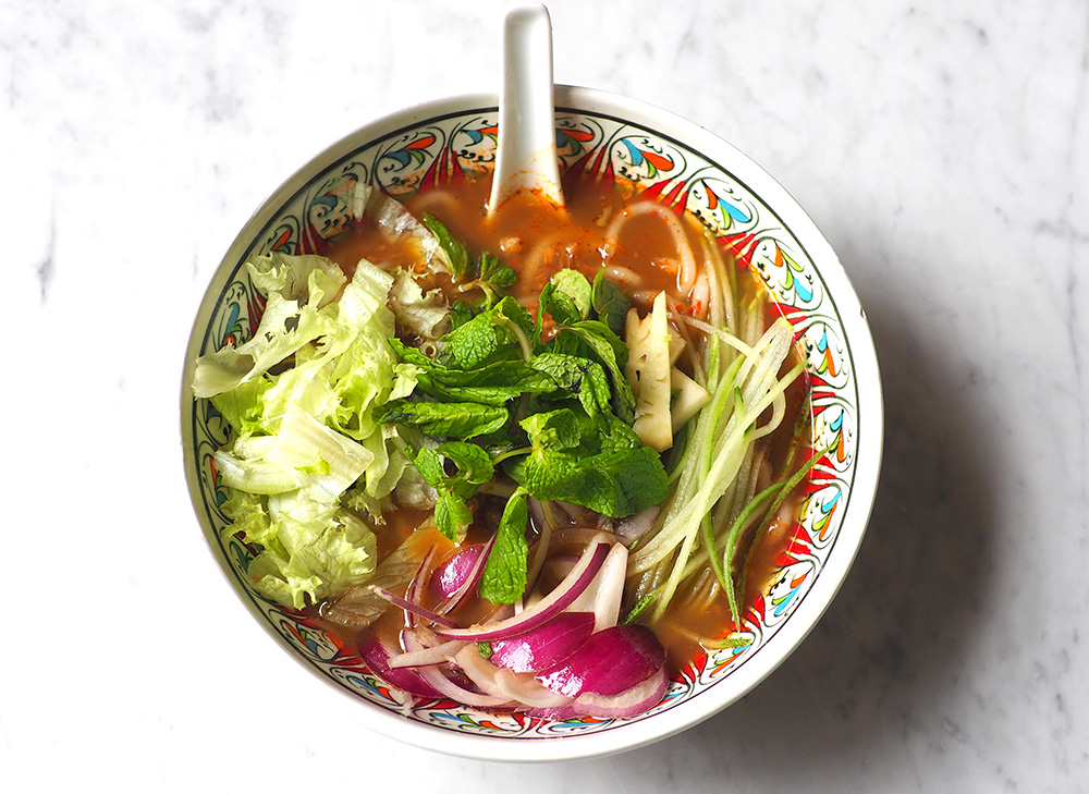 If you like a more mellow type of 'asam laksa', this bowl of goodness with its milder tangy flavour will suit your taste buds.