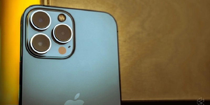 Apple has relaunched the u00e2u20acu02dcShot on iPhoneu00e2u20acu2122 challenge. u00e2u20acu2022 SoyaCincau pic