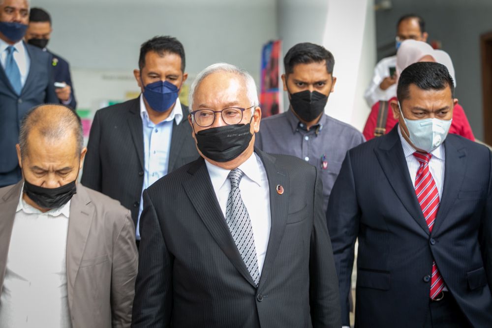 Datuk Seri Najib Razak departs the Kuala Lumpur High Court January 26, 2022. u00e2u20acu201d Picture by Devan Manuel