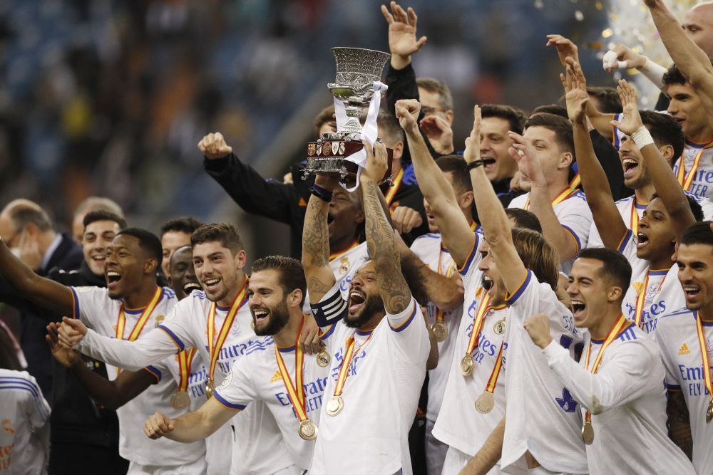 Real Madrid players celebrate winning the Spanish Super Cup at the King Fahd International Stadium, Riyadh January 16, 2022. u00e2u20acu201d Reuters pic