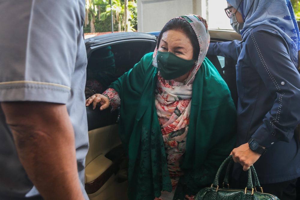 Datin Seri Rosmah Mansor arrives at the Kuala Lumpur High Court January 12, 2022. u00e2u20acu201d Picture by Hari Anggara