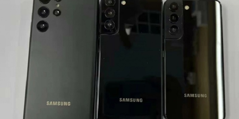 According to Digital Daily, the Galaxy S22 series will launch on February 8, 2022, and pre-orders will be available on February 9, 2022. u00e2u20acu2022 SoyaCincau pic