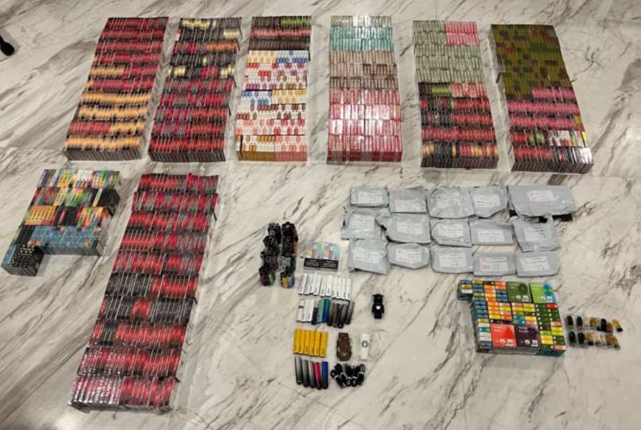 Assorted e-vaporisers and pods seized at one of the suspectu00e2u20acu2122s homes. u00e2u20acu2022 Picture via Health Sciences Authority