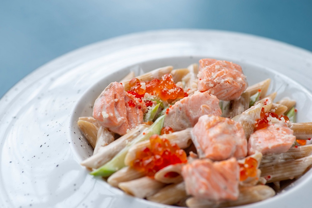 This weeku00e2u20acu2122s Giantu00e2u20acu2122s Harga Lagi Rendah Lagi Lama (HLRLL) campaign will be having price cuts on everything pasta and salmon slice. u00e2u20acu201d Picture courtesy of Pexels.com