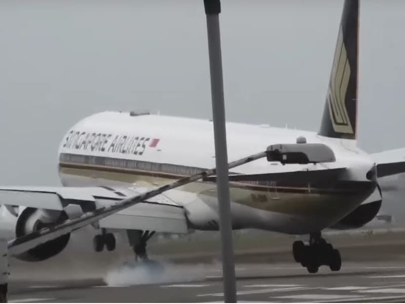 Singapore Airlines SQ306, which was arriving in London from Singapore, was captured in a livestream drifting in the gusts mere metres from the ground before touching down in two hard bounces. u00e2u20acu201d Big Jet TV pic via TODAY