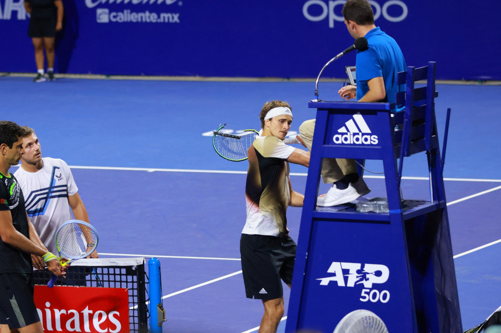 German Alexander Zverev hits the umpireu00e2u20acu2122s chair with his racket after the end of his Mexico ATP Open 500 doubles tennis match in Acapulco, Mexico, February 23, 2022. u00e2u20acu201d AFP pic 