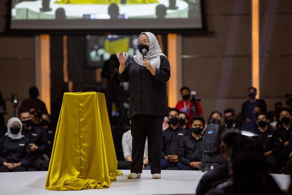 Malaysian United Democratic Alliance secretary-general Amira Aisya Abd Aziz speaks during the partyu00e2u20acu2122s launch ceremony at the Connexion Conference & Events Centre, Kerinchi February 11, 2022. u00e2u20acu2022 Picture via Facebook