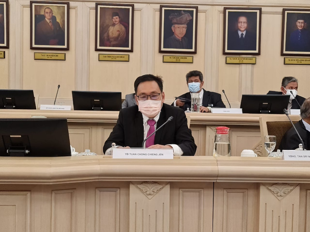 Sarawak DAP chairman Chong Chieng Jen at the NRC meeting chaired by former prime minister Tan Sri Muhyiddin Yassin at the Ministry of Finance building at Putrajaya, February 8, 2022. u00e2u20acu2022 Borneo Post Online pic 