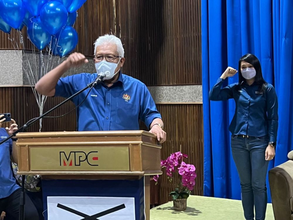 Perikatan Nasional (PN) secretary-general Datuk Seri Hamzah Zainudin issuing PN's battle cry at the Malaysian Productivity Centre (MPC) in Bandar Baru Uda, Johor Baru February 11, 2022. u00e2u20acu201d Picture by Ben Tan