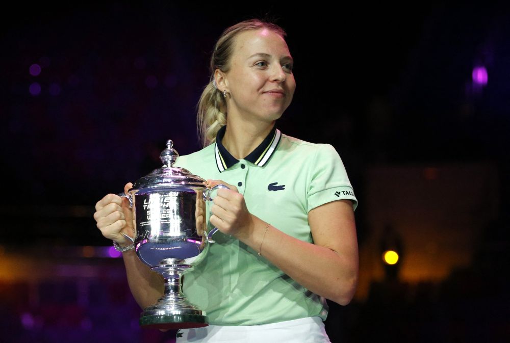 Estonia's Anett Kontaveit celebrates with the trophy after winning Saint Petersburg Ladies Trophy February 13, 2022. u00e2u20acu201d Reuters pic