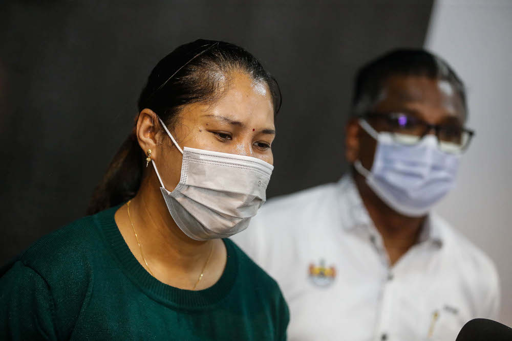 Loh Siew Hong speaks during a press conference at Wisma Tamilar Kural, Perai, February 15, 2022. u00e2u20acu201d Picture by Sayuti Zainudin