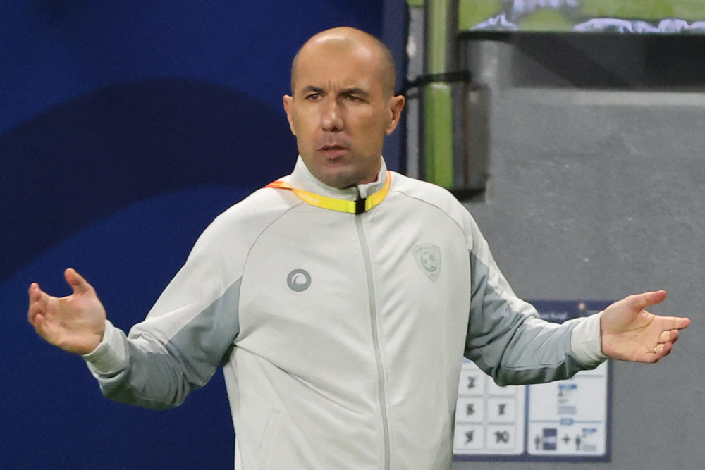 Hilalu00e2u20acu2122s coach Leonardo Jardim reacts during the 2021 Fifa Club World Cup football match between UAEu00e2u20acu2122s Al-Jazira and Saudiu00e2u20acu2122s Al-Hilal at Mohammed Bin Zayed stadium in Abu Dhabi, February 6, 2022. u00e2u20acu2022 AFP picn