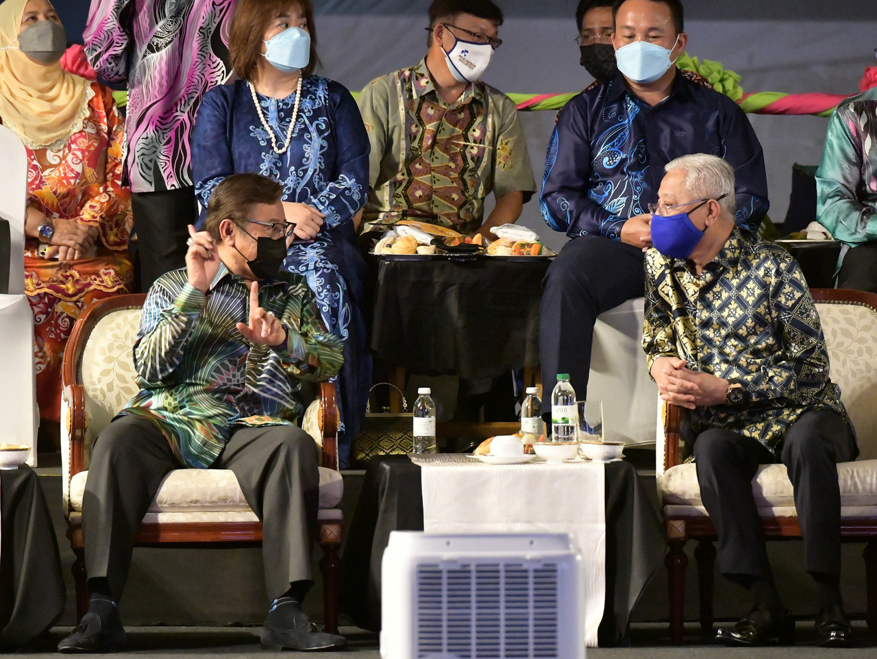 Prime Minister Datuk Seri Ismail Sabri Yaakob and Sarawak Chief Minister Tan Sri Abang Johari Openg attending the launch of Citrawarna Keluarga Malaysia 2022 at Tebingan Kuching, February 26, 2022. u00e2u20acu201d Bernama pic