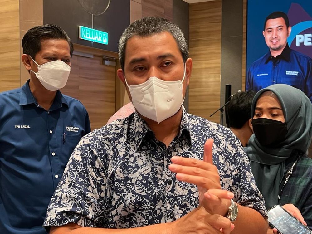 Datuk Dr Sahruddin Jamal said Perikatan Nasional is confident of winning the Johor poll. u00e2u20acu201d Picture by Ben Tan