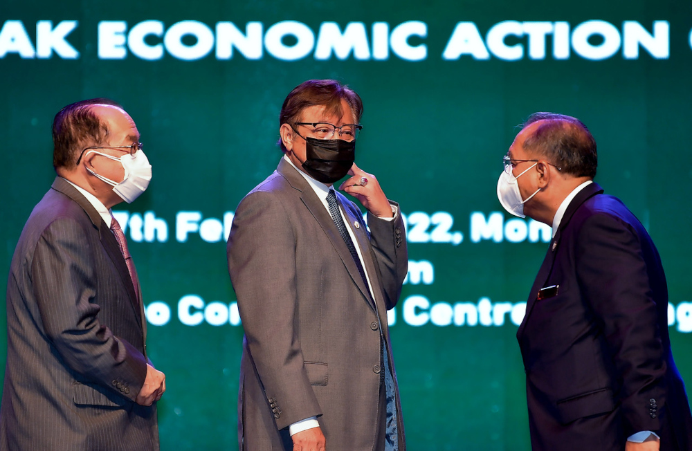 Sarawak Chief Minister Tan Sri Abang Johari Openg at the launch of the AIP of the PCDS 2030 in Kuching, February 7, 2022. With him are Deputy Chief Minister Datuk Amar Douglas Unggah Embas and state secretary Datuk Jaul Samion (right). u00e2u20acu201d Bernama pic 