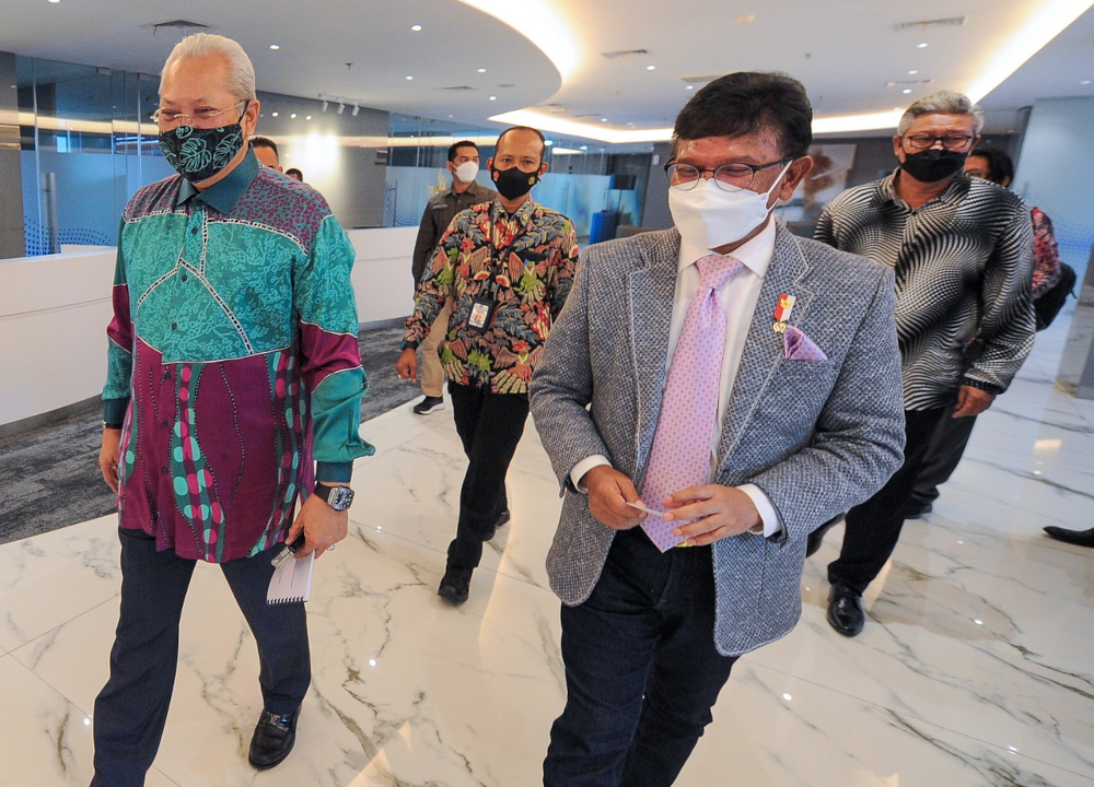 Communications and Multimedia Minister Tan Sri Annuar Musa with his Indonesian counterpart Johnny Gerrard Plate in Jakarta, February 10, 2022. u00e2u20acu2022 Bernama pic 