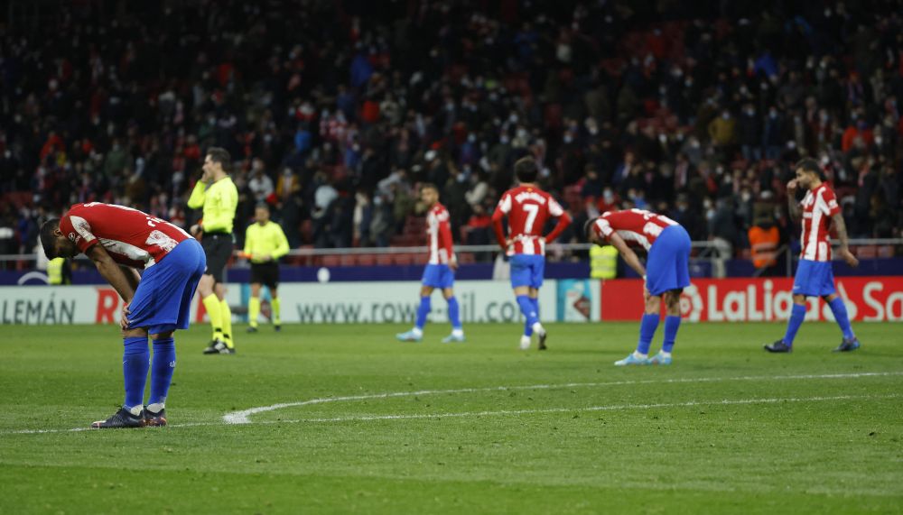 Atletico Madrid's Luis Suarez looks dejected after the match against Levante at Wanda Metropolitano, Madrid February 16, 2022. u00e2u20acu201d Reuters pic