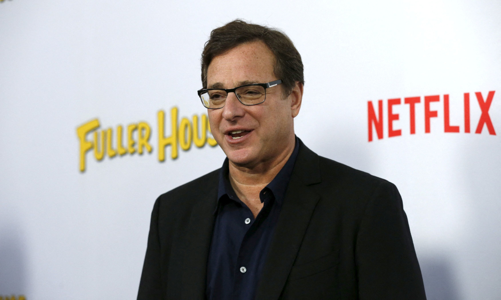 Cast member Bob Saget poses at the premiere for the Netflix television series u00e2u20acu02dcFuller Houseu00e2u20acu2122 at The Grove in Los Angeles, California February 16, 2016. u00e2u20acu201d Reuters pic 