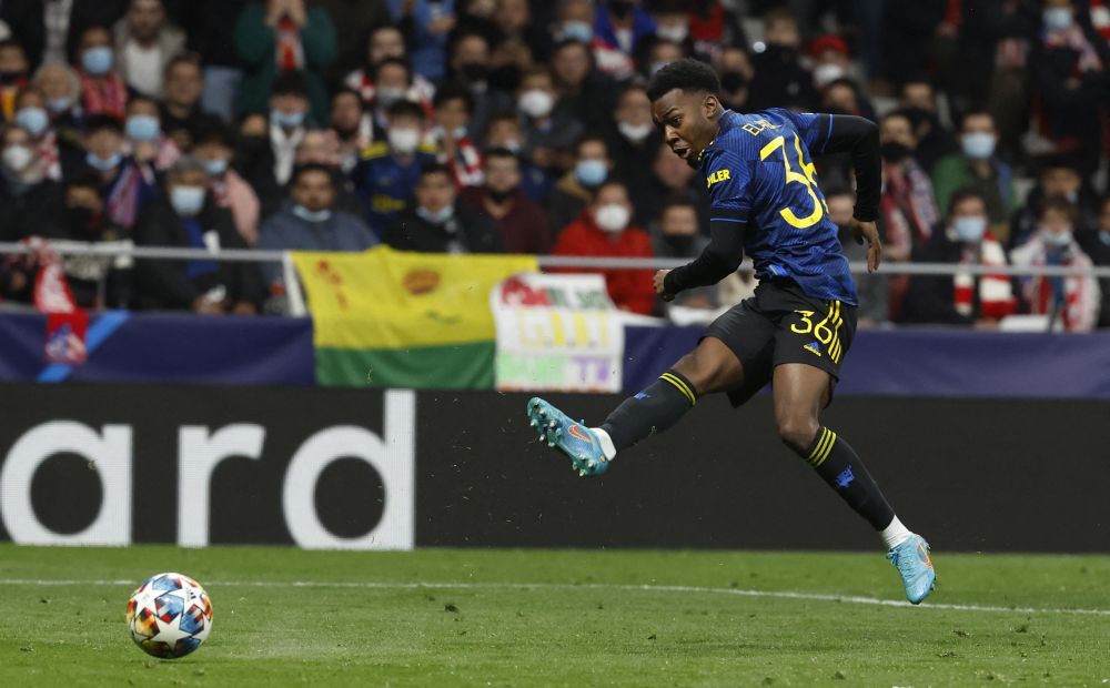 Manchester United's Anthony Elanga scores their first goal against Atletico Madrid at Wanda Metropolitano, Madrid February 23, 2022. u00e2u20acu201d Reuters pic