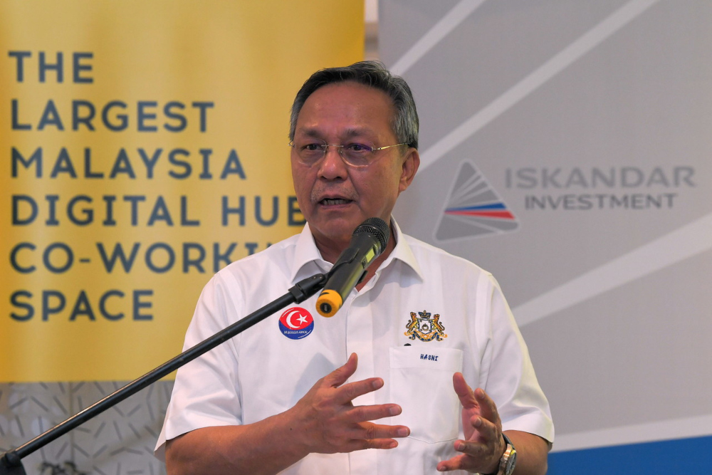 Johor BN chairman Datuk Hasni Mohammad speaks to reporters at a press conference after officiating Common Ground Iskandar Space in Iskandar Puteri, February 10, 2022. u00e2u20acu2022 Bernama pic 