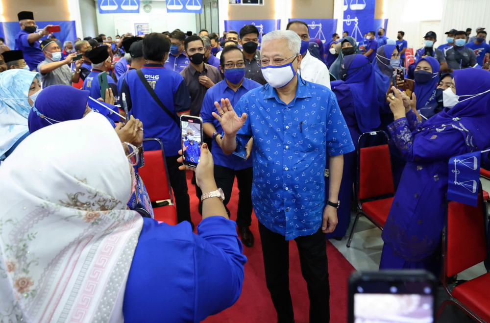 Prime Minister Datuk Seri Ismail Sabri Yaakob at a meet-and-greet programme with Ledang Barisan Nasional (BN) election machinery at Dewan Putra Padang Lerek in Johor, February 11, 2022. u00e2u20acu2022 Bernama pic 