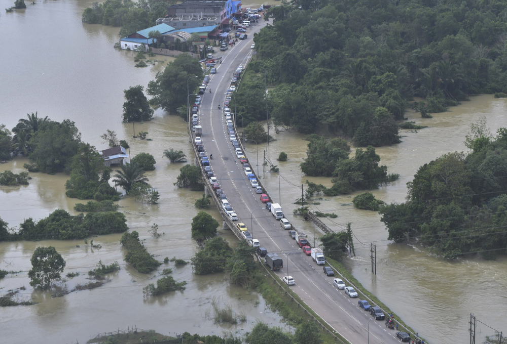 Aerial view of Rantau Panjang town inundated by flood waters in Kelantan, February 28, 2022. u00e2u20acu2022 Bernama pic 