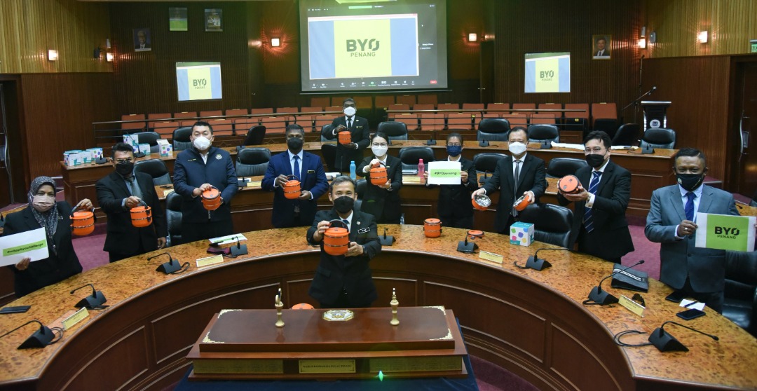 Penang Island City Councilu00e2u20acu2122s Bring Your Own Challenge encourages consumers to switch to reusable containers and reduce single-use plastics. u00e2u20acu201d Picture courtesy of MBPP