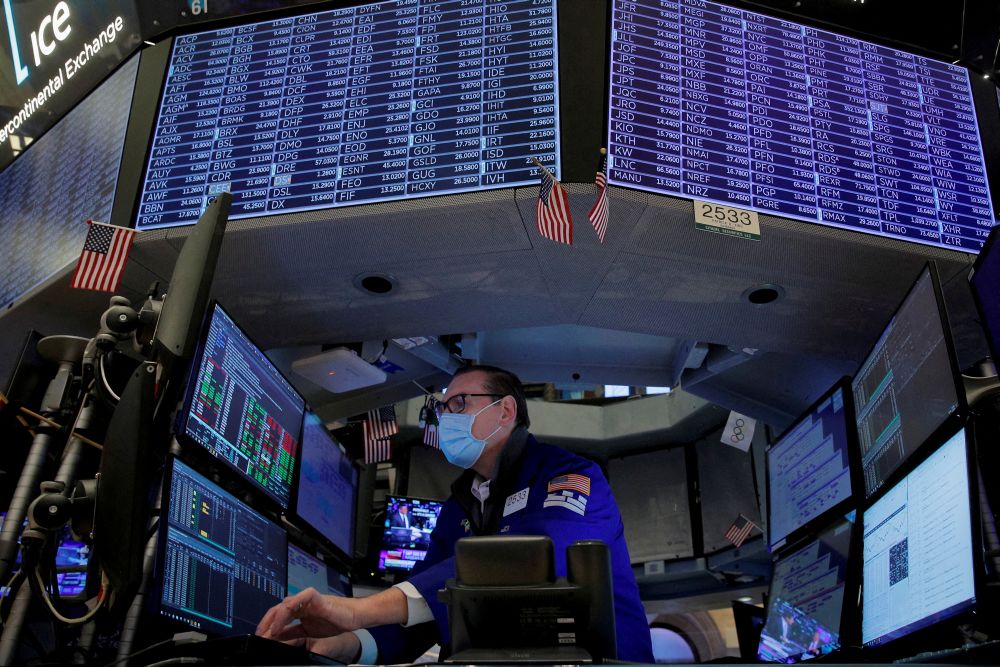Traders work on the floor of the New York Stock Exchange in New York City January 25, 2022.u00e2u20acu2022 Reuters pic